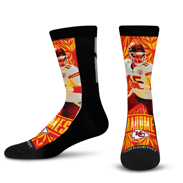 : For Bare Feet Kansas City Chiefs Big Top Mismatch Men's Crew  Socks - Patrick Mahomes #15 (Medium (5-10)) : ספורט ופעילות בחיק הטבע